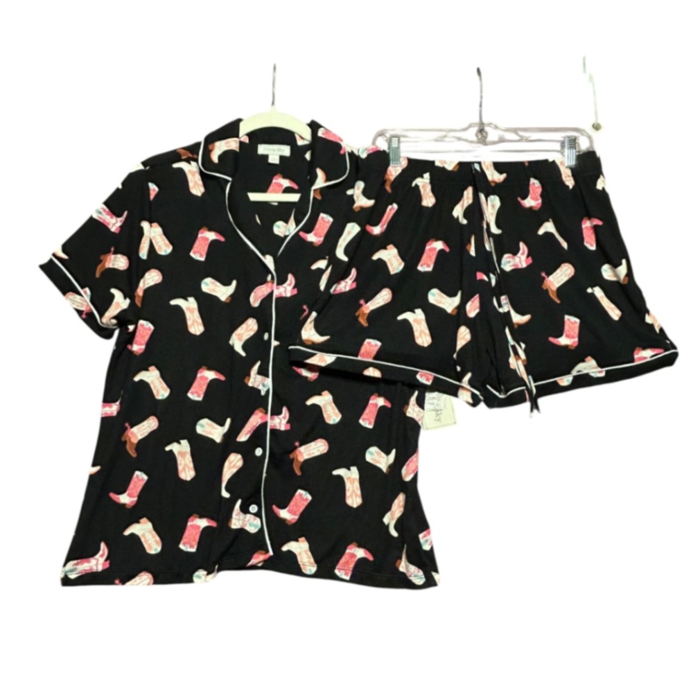 Olivia Sky Womens Cowboy Boot Pajama Set Black Pink Western PJ Shorts Large NEW